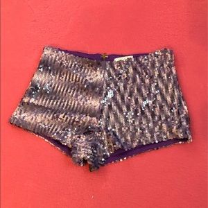 Women new purple sequin short